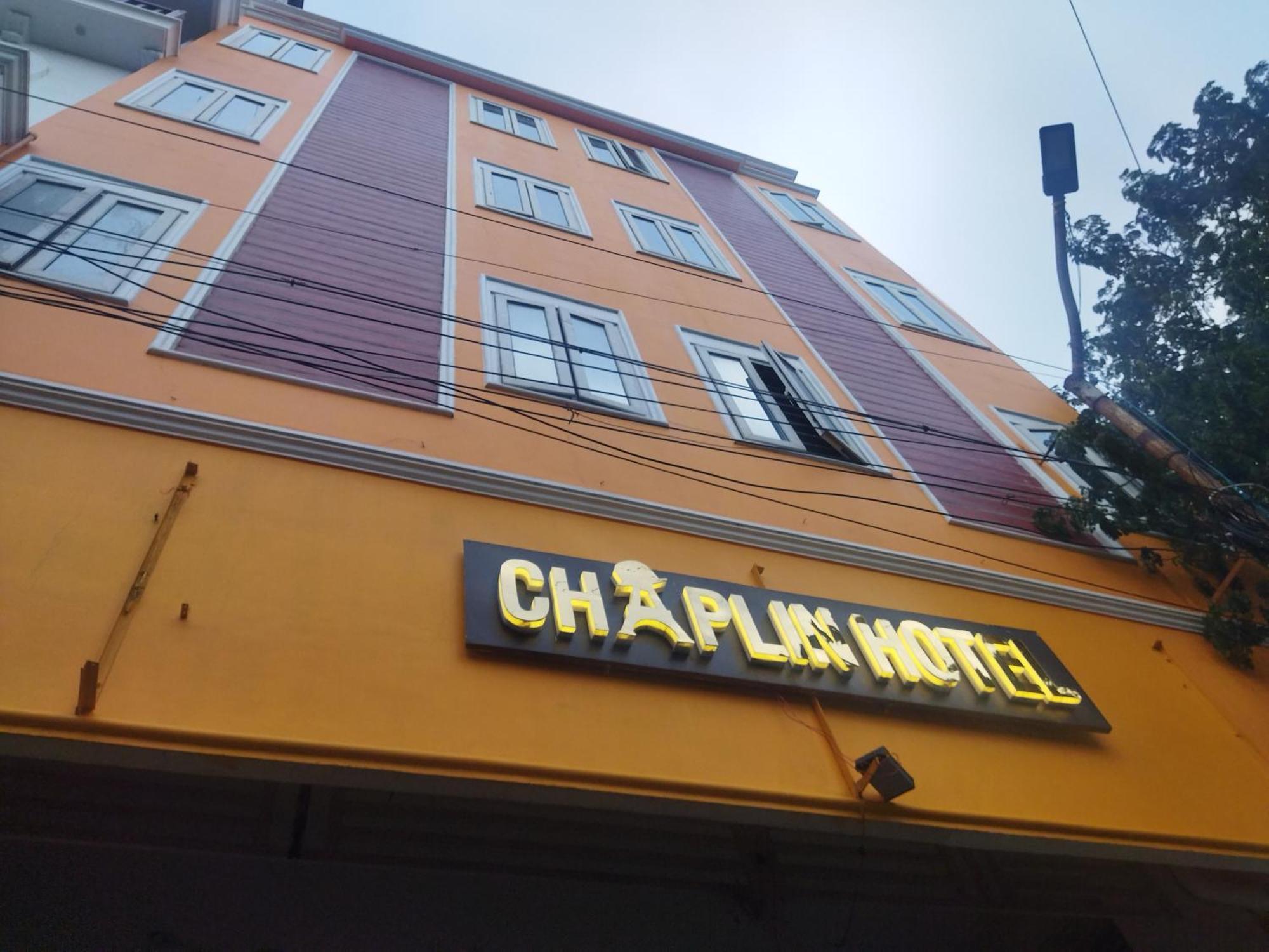 Chaplin Hotel Pondicherry Exterior foto